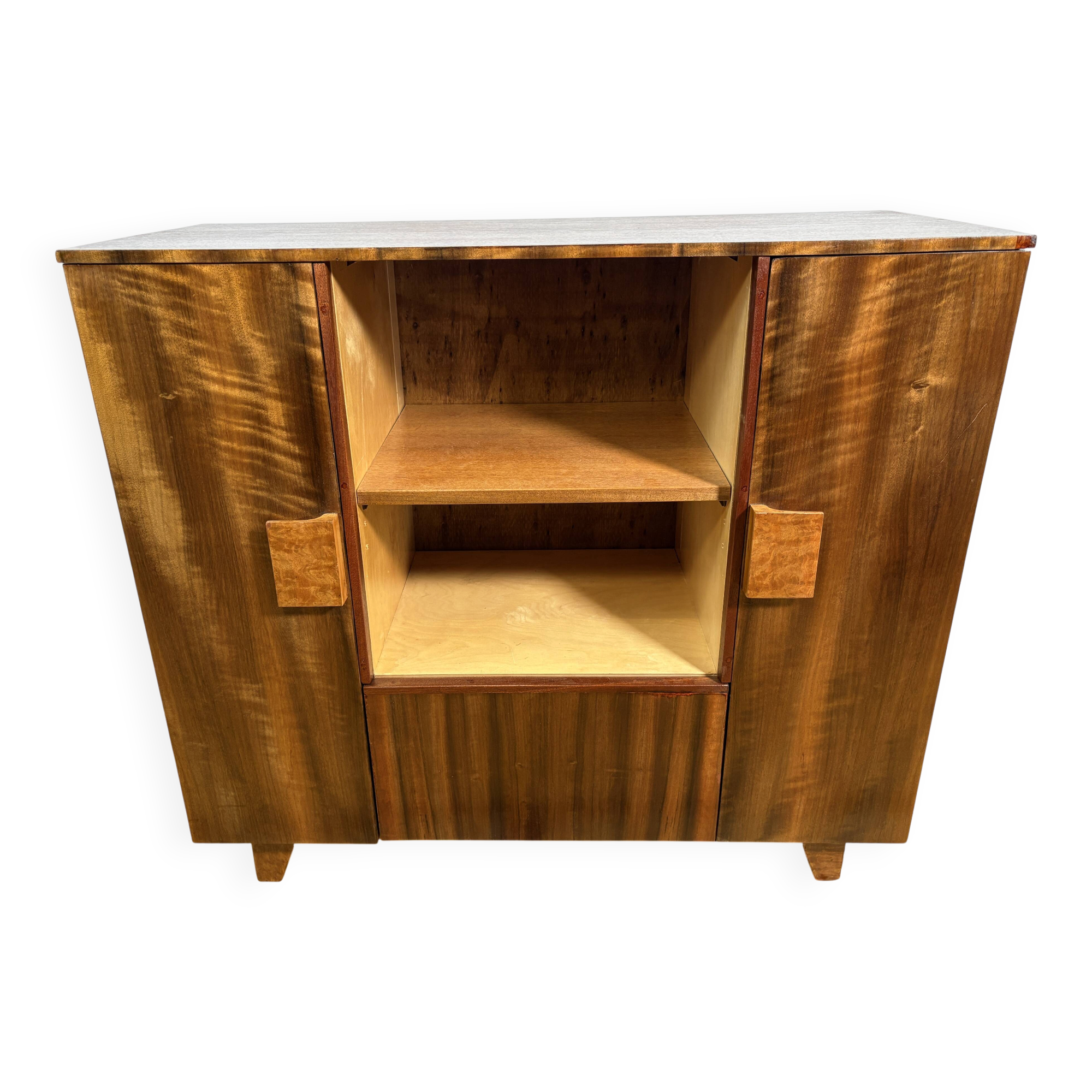 Art Deco Vintage Walnut Sideboard Display Cabinet (Circa 1930–1940)
