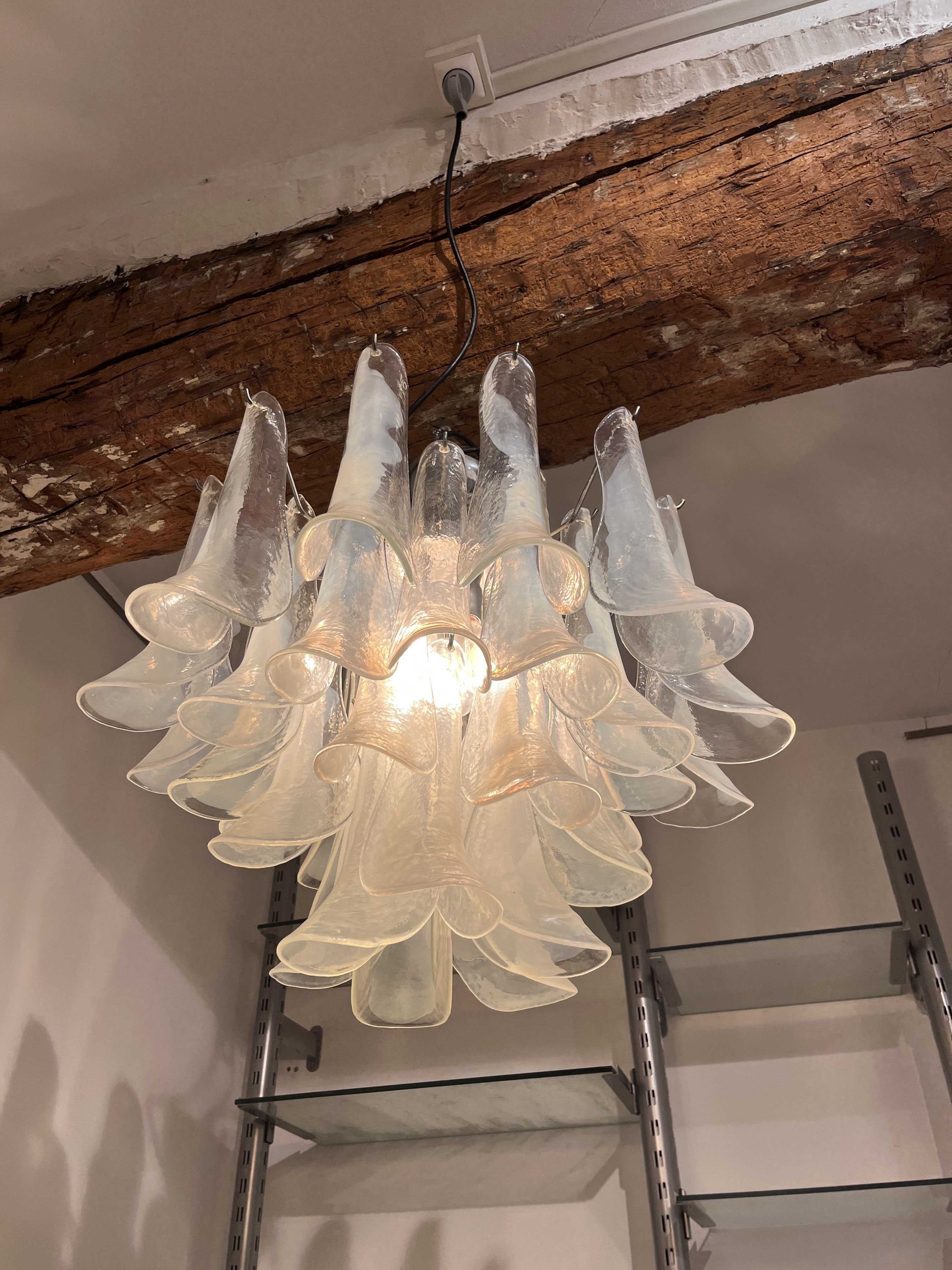 Pair of Murano chandeliers in petal by Paolo Venini