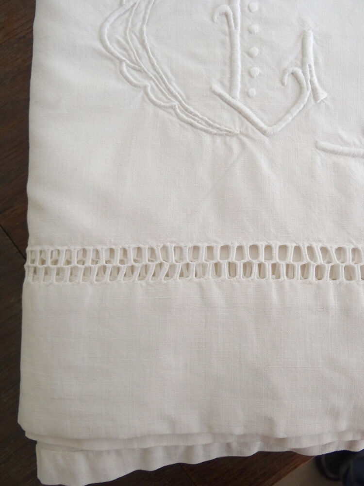 Sheet in metis monogrammed LC
