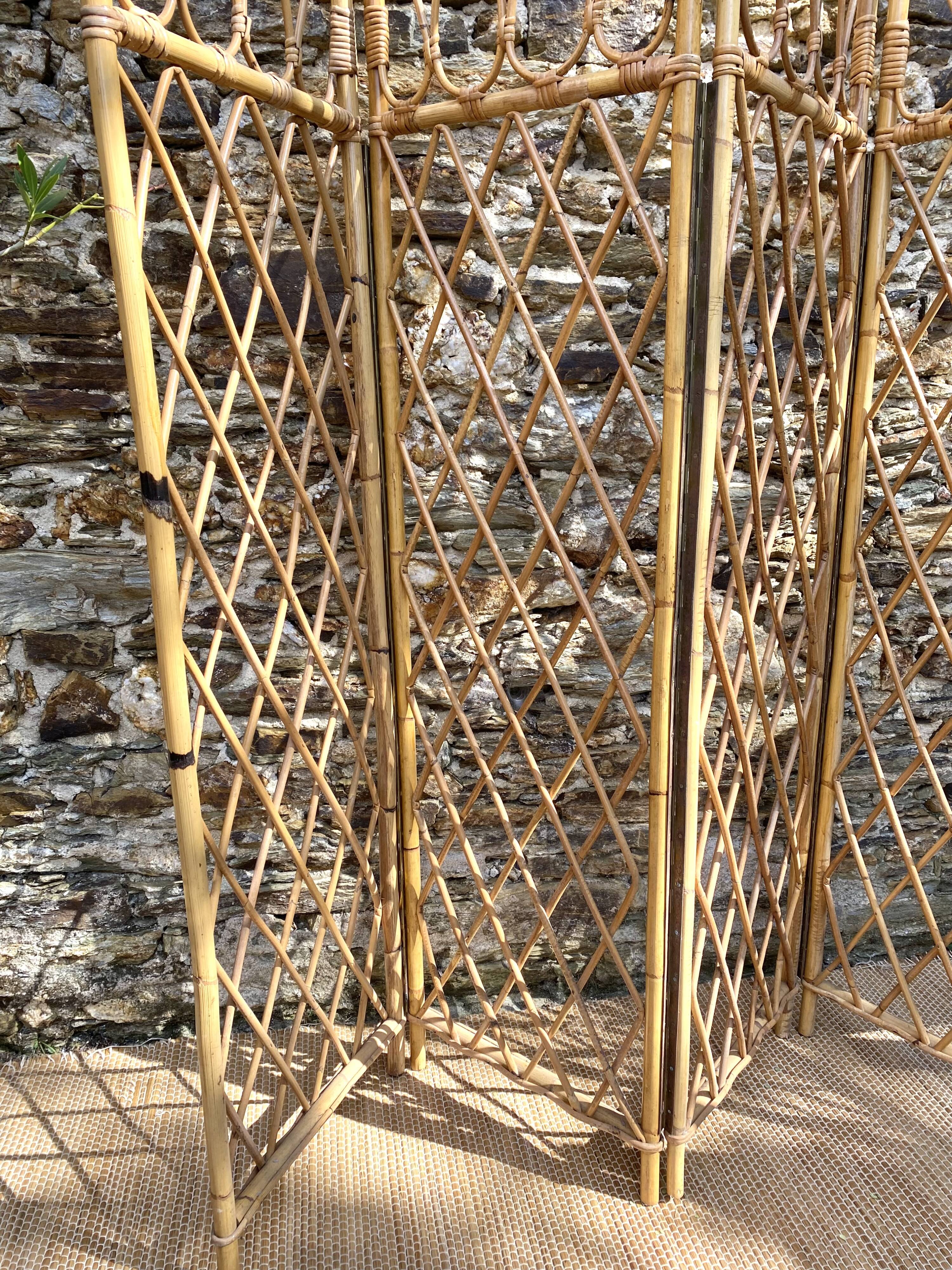 Vintage 4-sided rattan screen