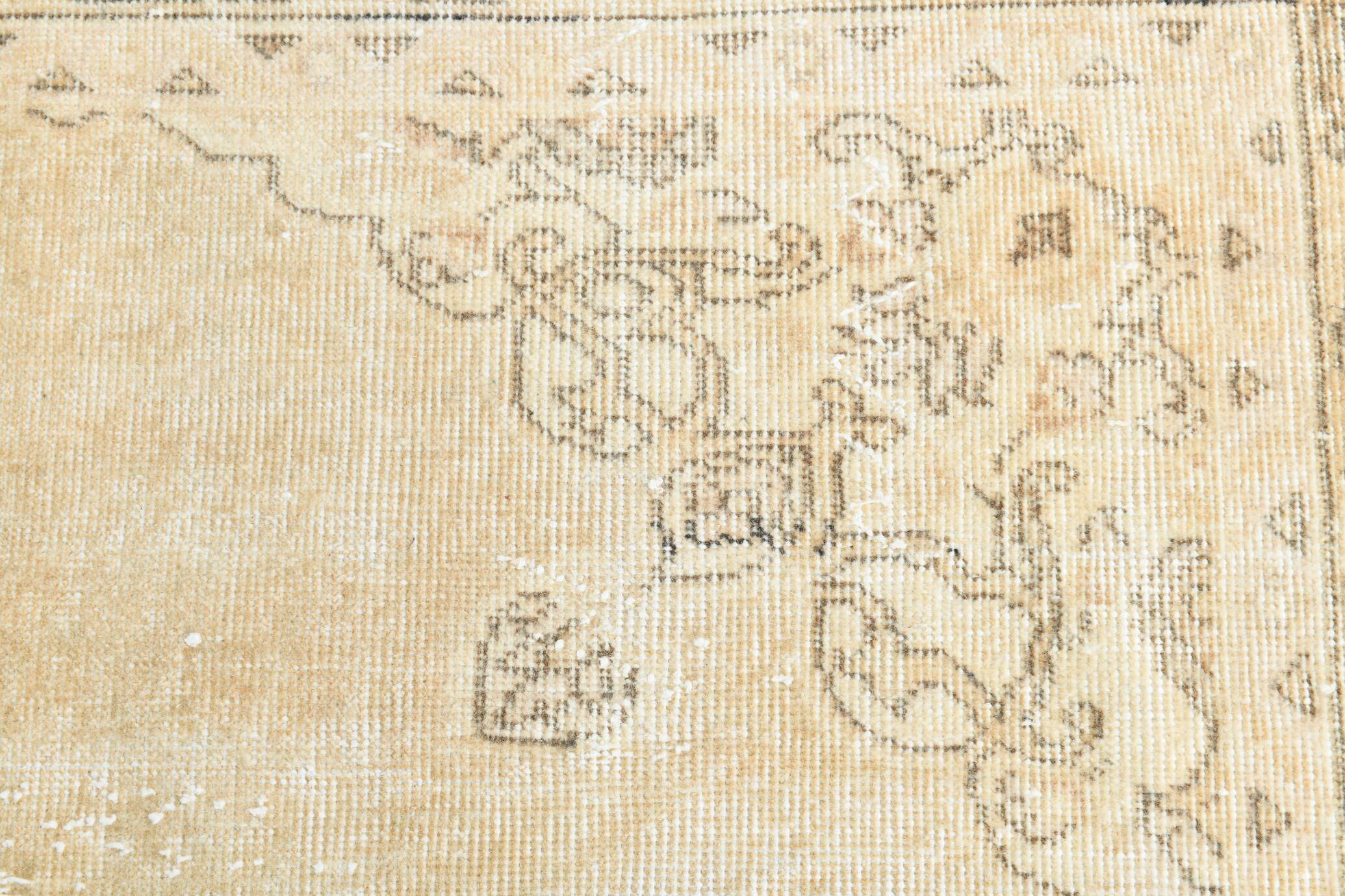 Tapis Anatolien Vintage Fait Main en Laine, Tons Vert Pâle, Beige, Ivoire