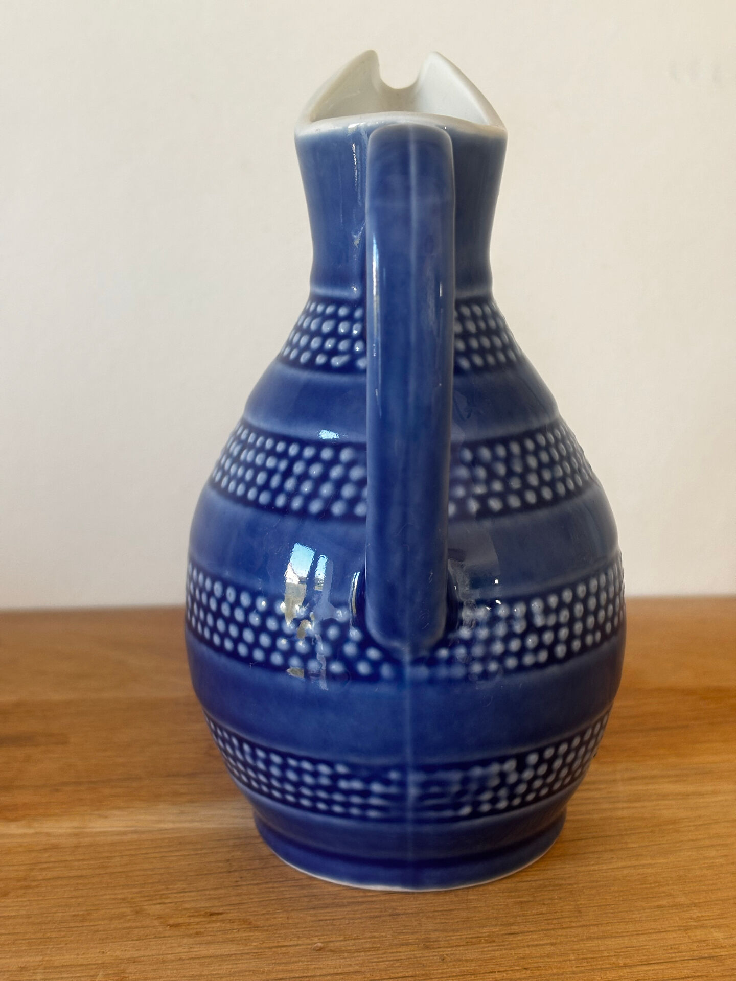Ensemble de deux petits pichets 33 cl en céramique bleue