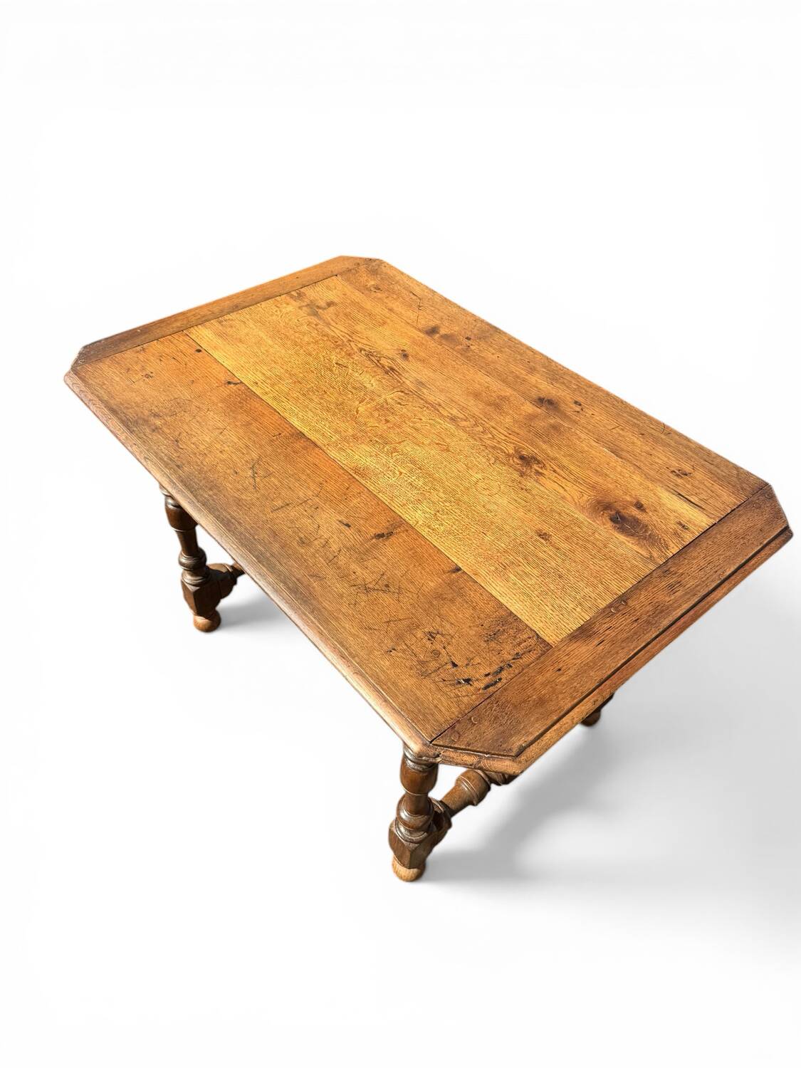 Louis XIV writing table/desk, light oak, 18th century.
