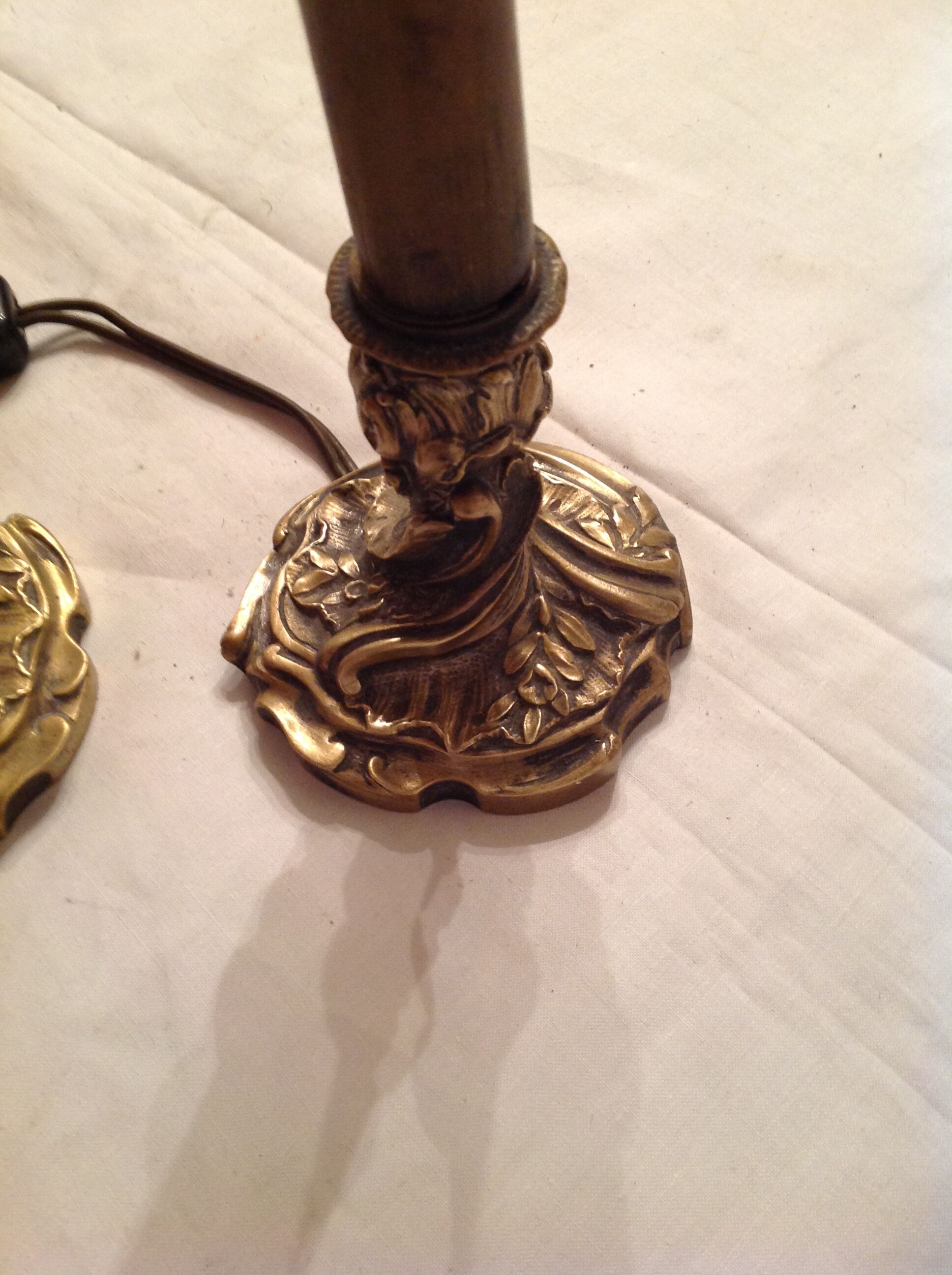 Pair of bronze bedside lamp, 19th