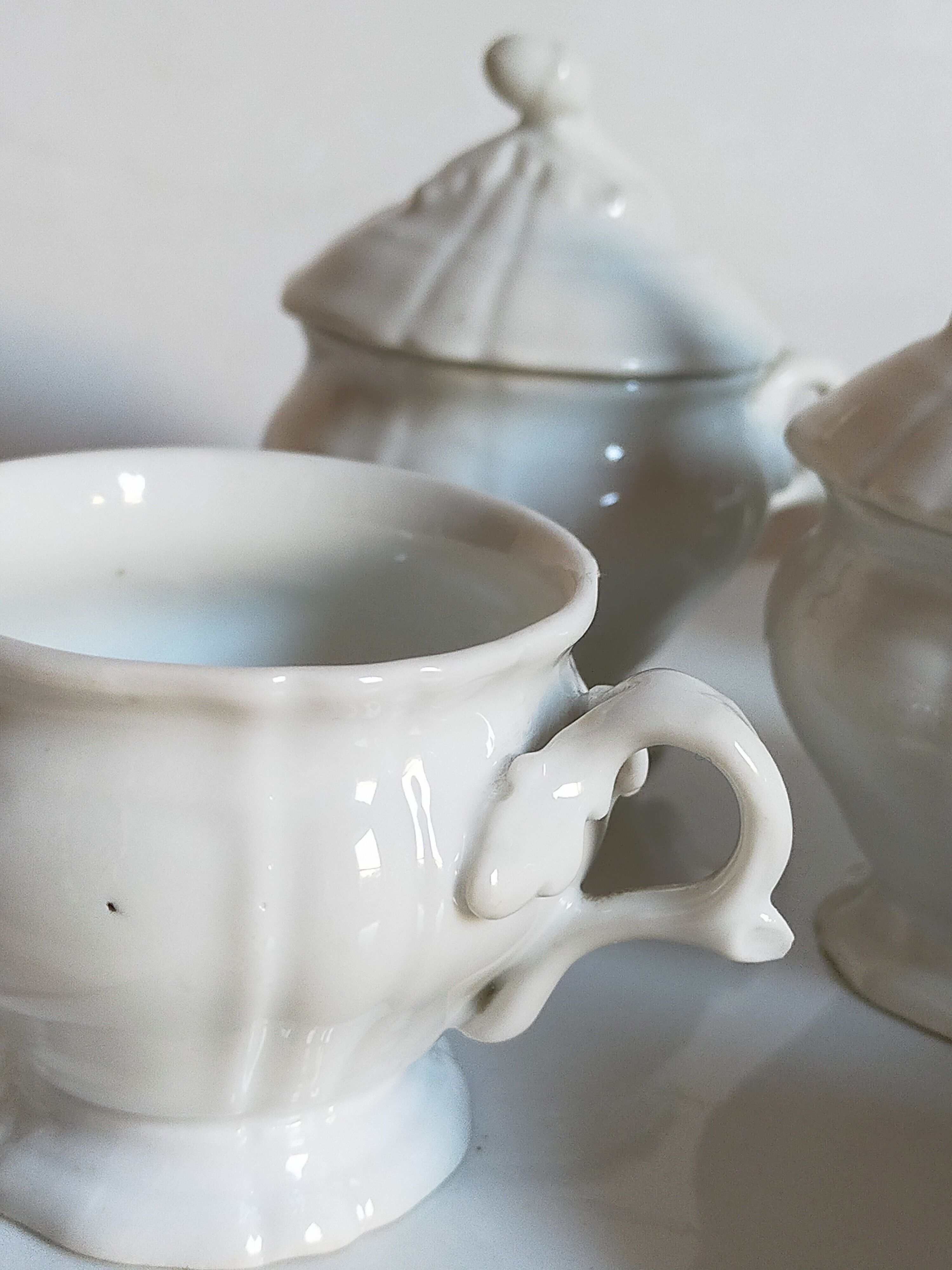 Set of seven covered pots and tray old white slurry nineteenth