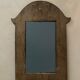 Miroir en bois sculpté ancien