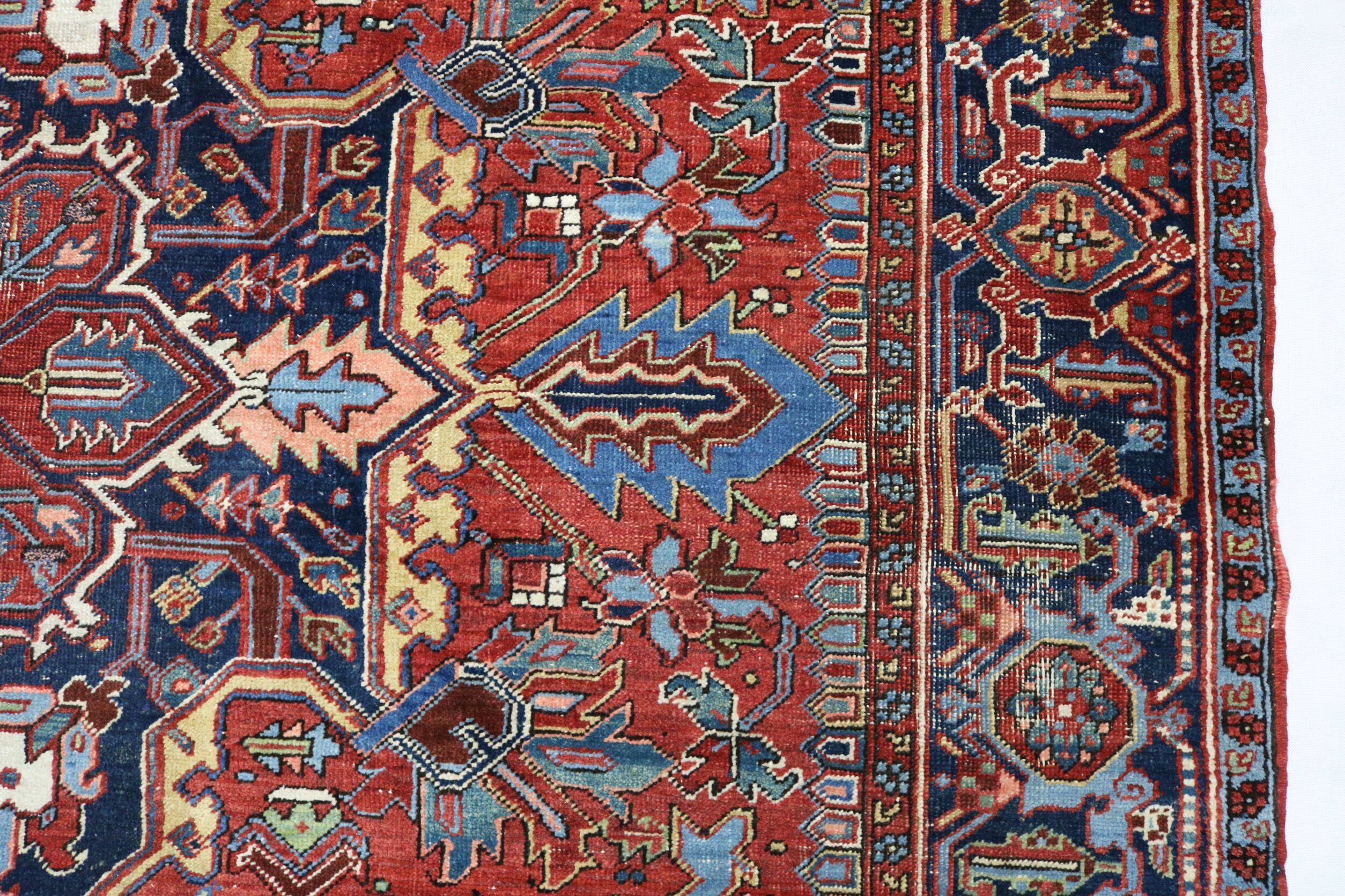 Handmade heriz rug