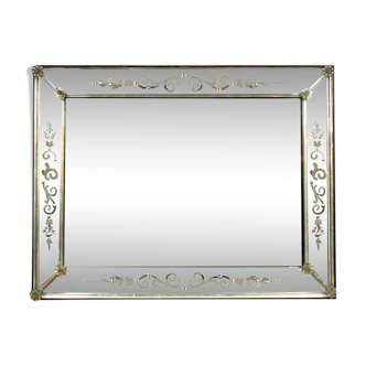 Venice mirror has enclosed glass pares engraved around 1900-1940 55 X 72