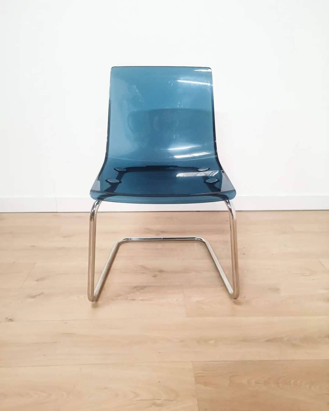 Set of 4 Tobias chairs in blue plexi