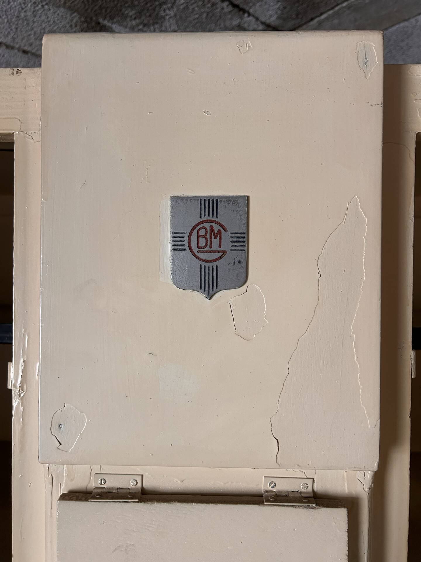 Vintage compartmentalised wardrobe