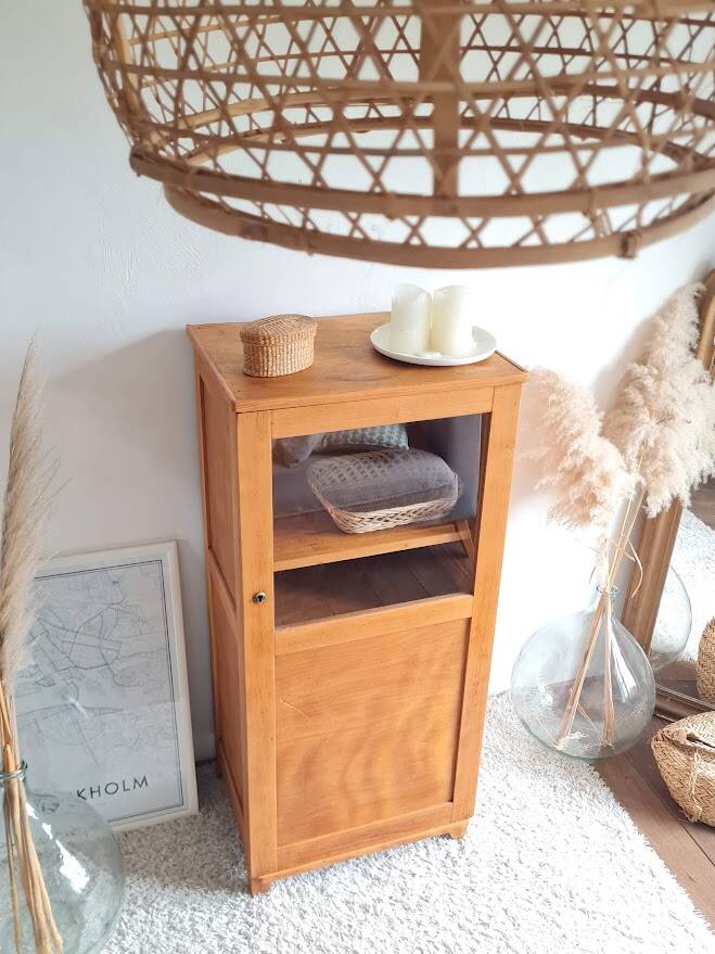 Parisian glass-fronted cupboard, type sideboard.