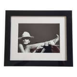 Framed black and white press photograph, Lagerfeld Gallery Collection 2005, 30 x 26 cm