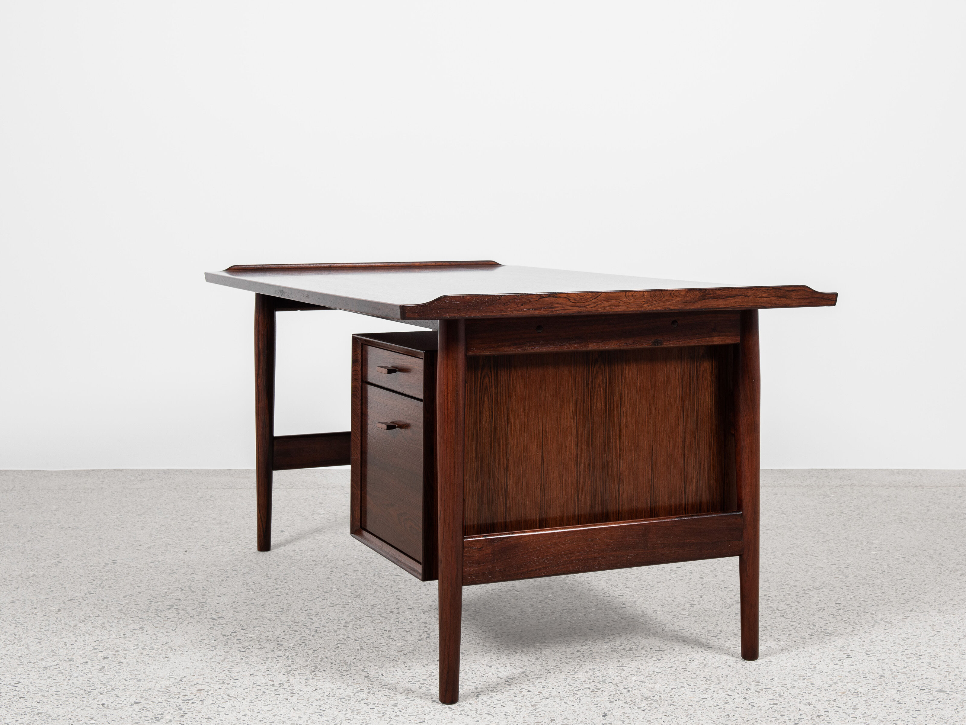 Midcentury Danish desk in rosewood by Arne Vodder for Sibast 1960s