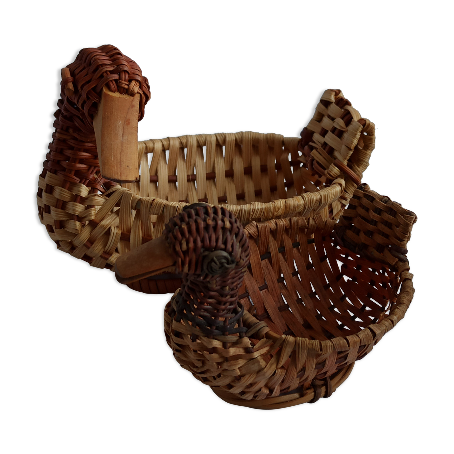 Baskets ducks in vintage rattan