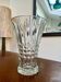 Vase vintage en verre pressé de forme tulipe