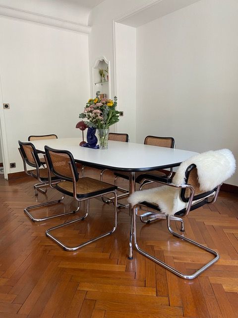 Segmented Eames Vitra