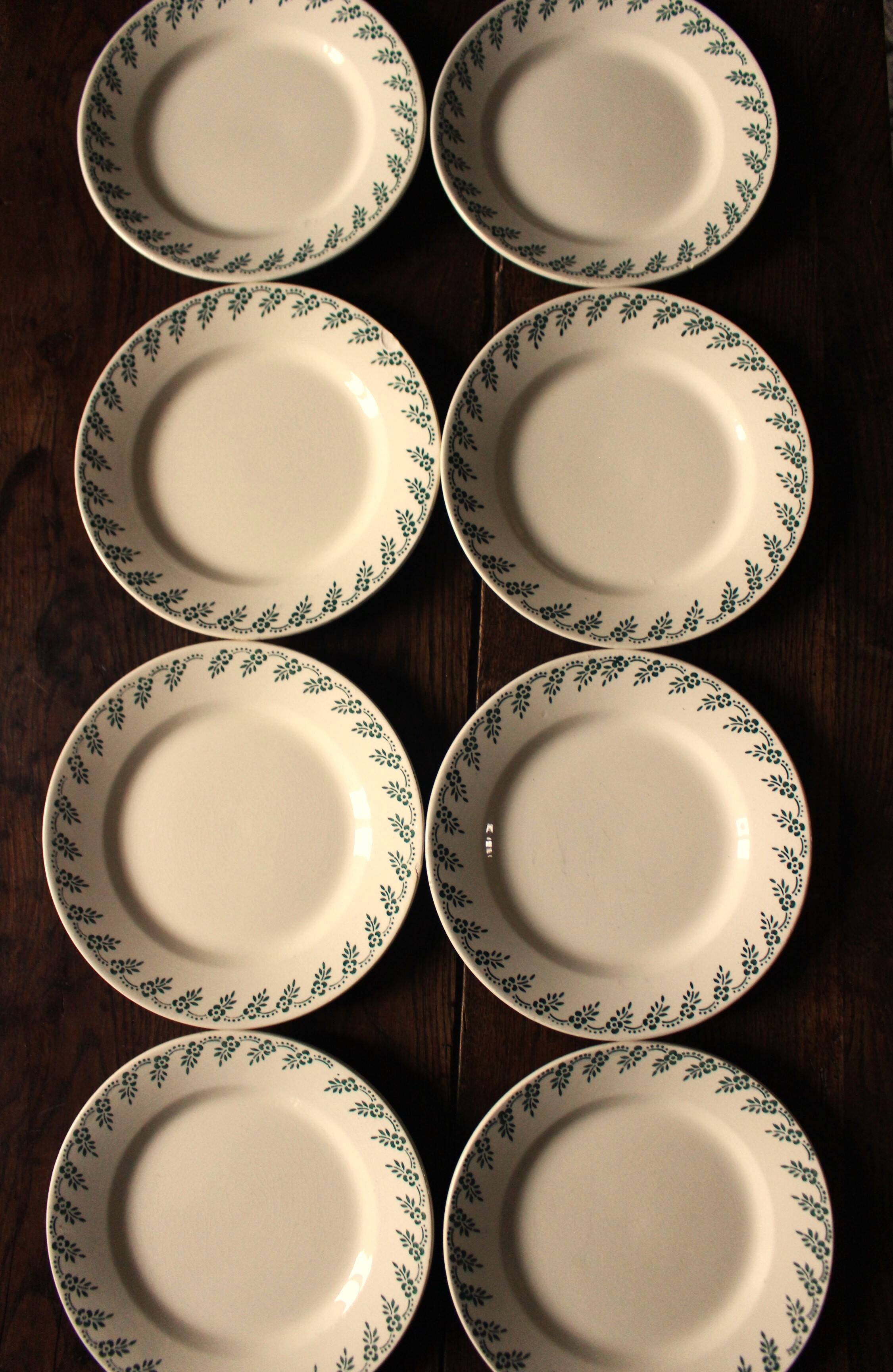 A set of 8 small plates Terre de Fer flowers green Choisy le Roi
