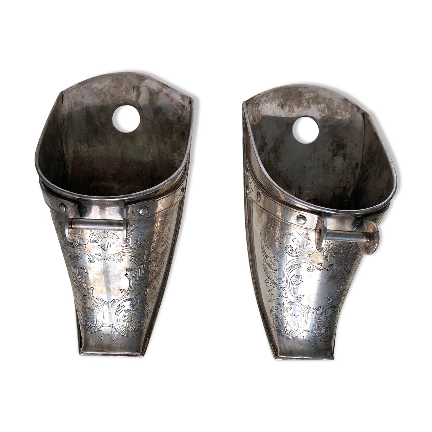 Silver metal bouquetières