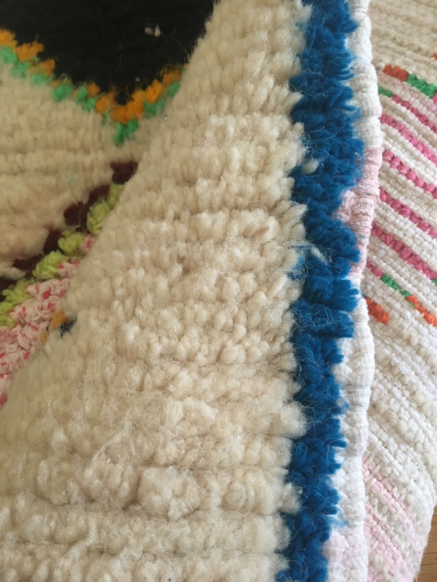 Wool rugs and colorful fabrics 145 x 91 cm