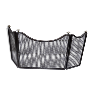 2-shuttered wrought iron and honeycomb fire brace