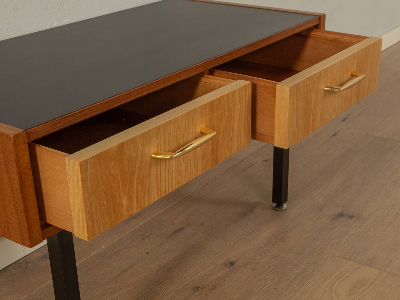 Commode des années 1960, table console
