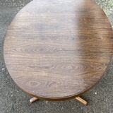 Oval baumann table