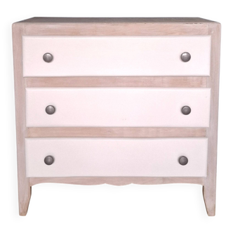 Small vintage chest of drawers