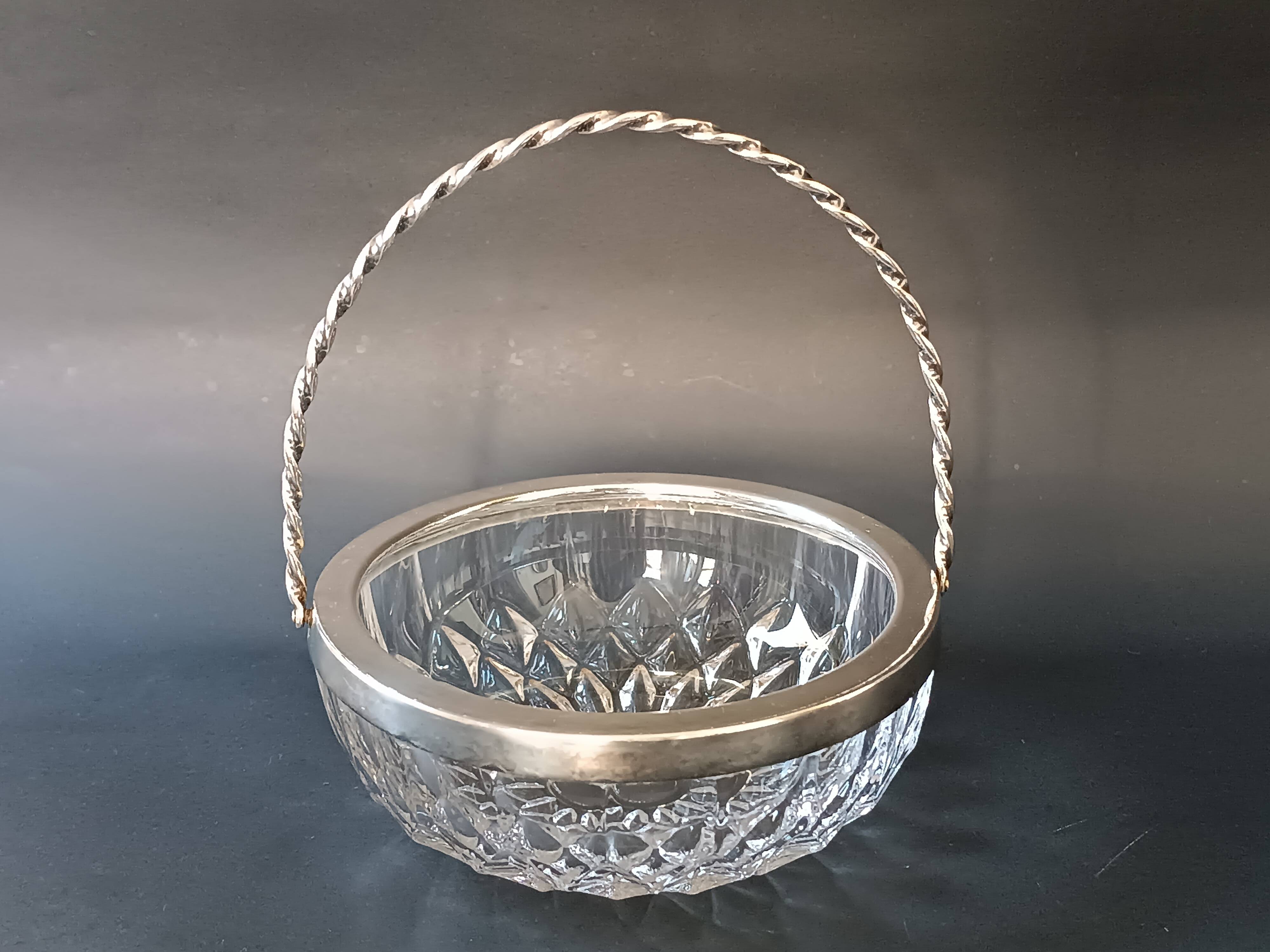 Cut crystal bowl, silver-plated metal mount, Val Saint Lambert