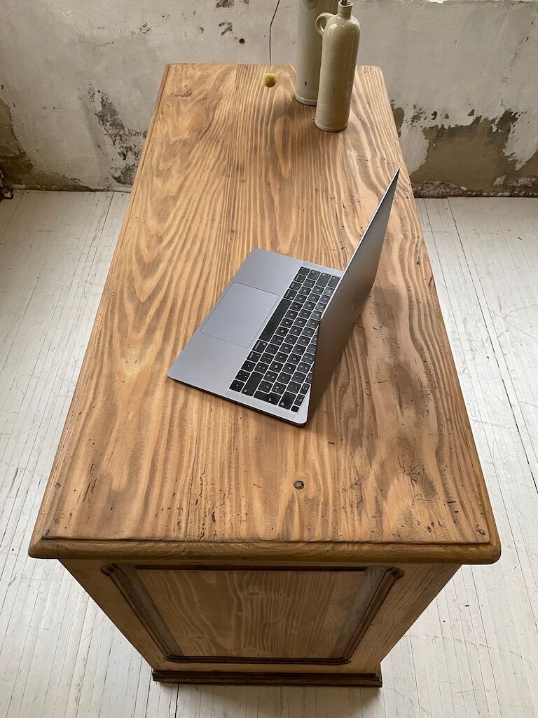 Pine shopping counter