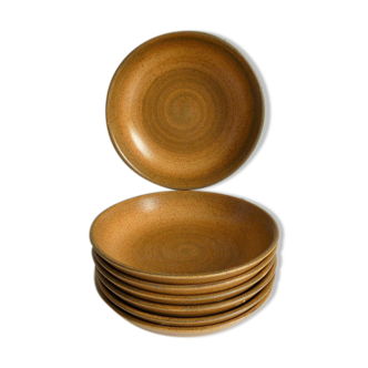 Longchamp hollow plates in Sandstone