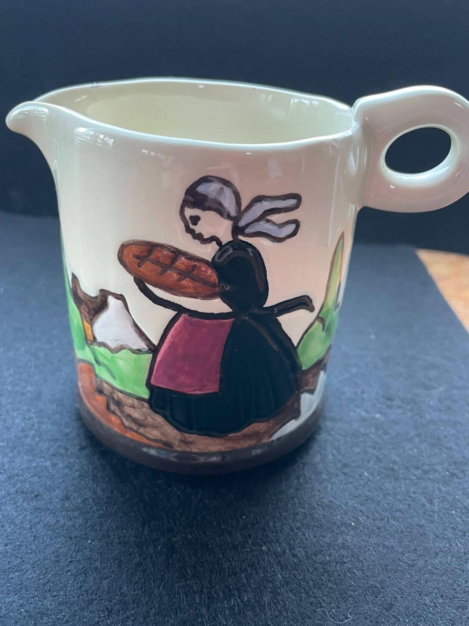 Henriot milk jug