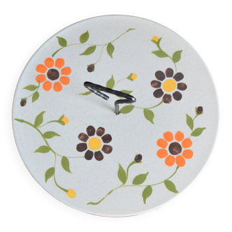 cheese platter / 70s cupcake