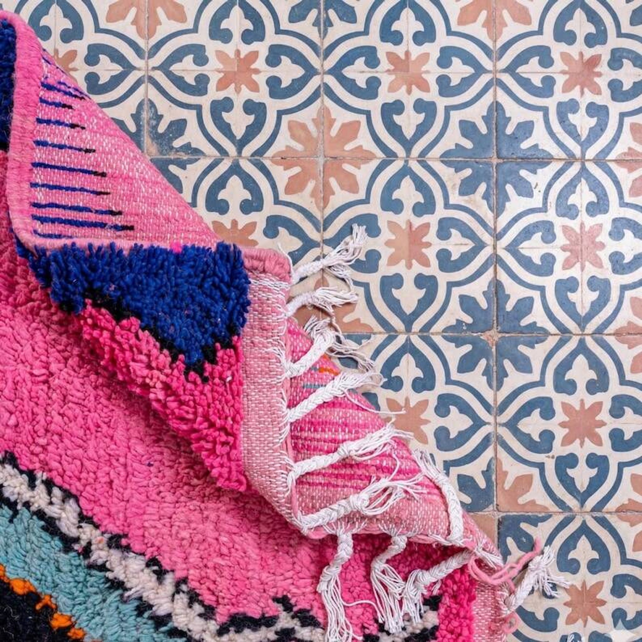 Handmade Moroccan rug 250cm x 150cm