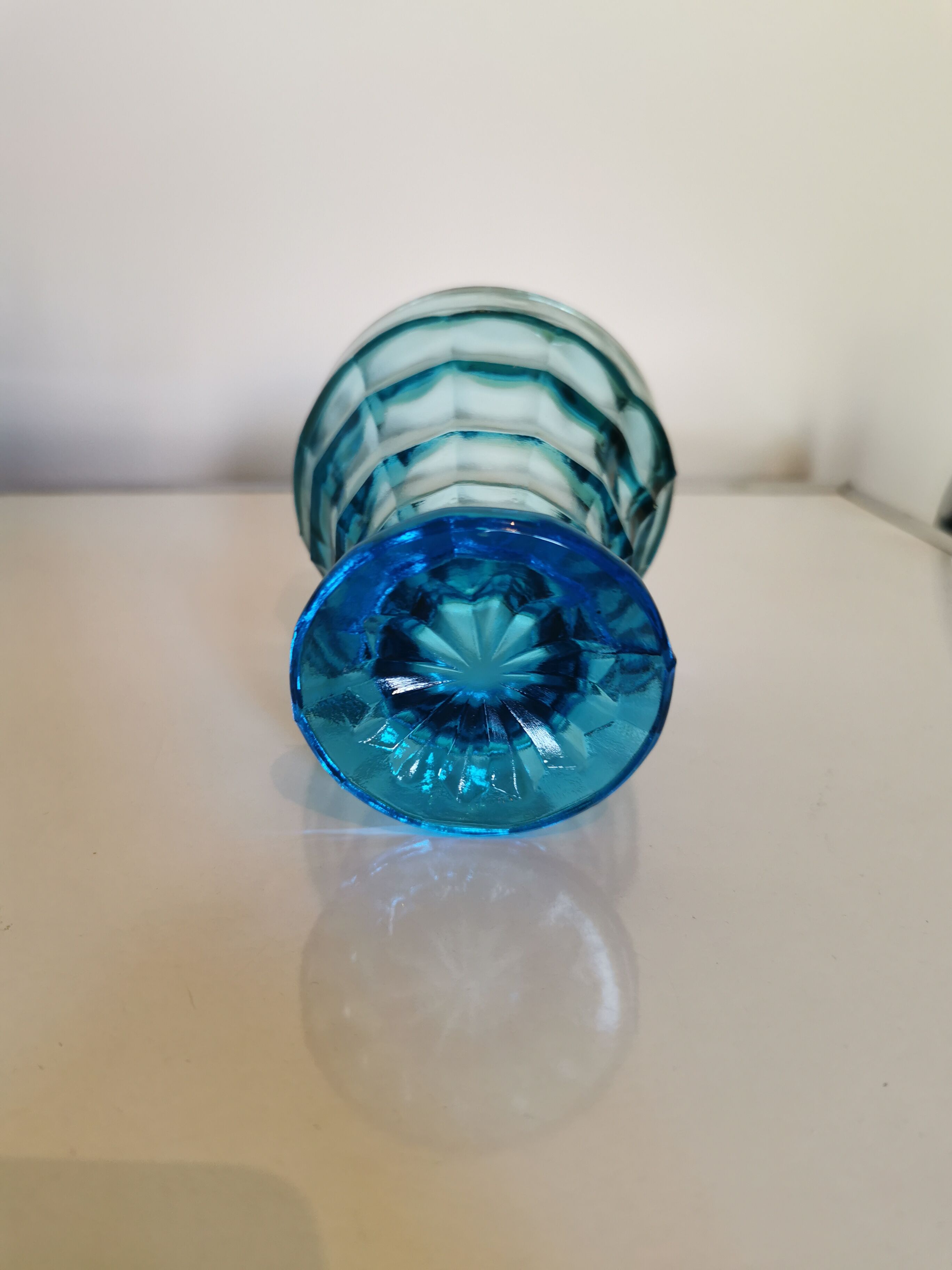 Lot de 6 verres bleus à facettes