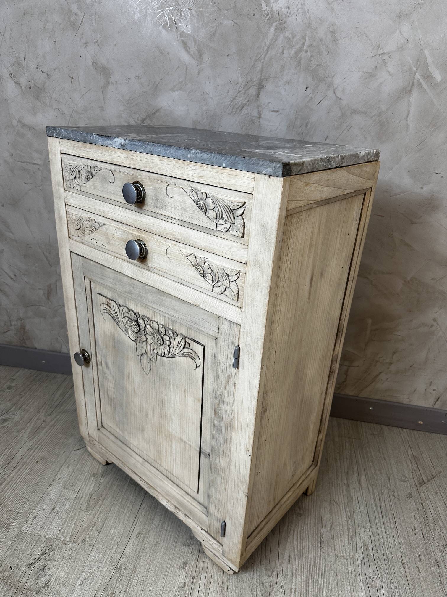 Art Deco furniture