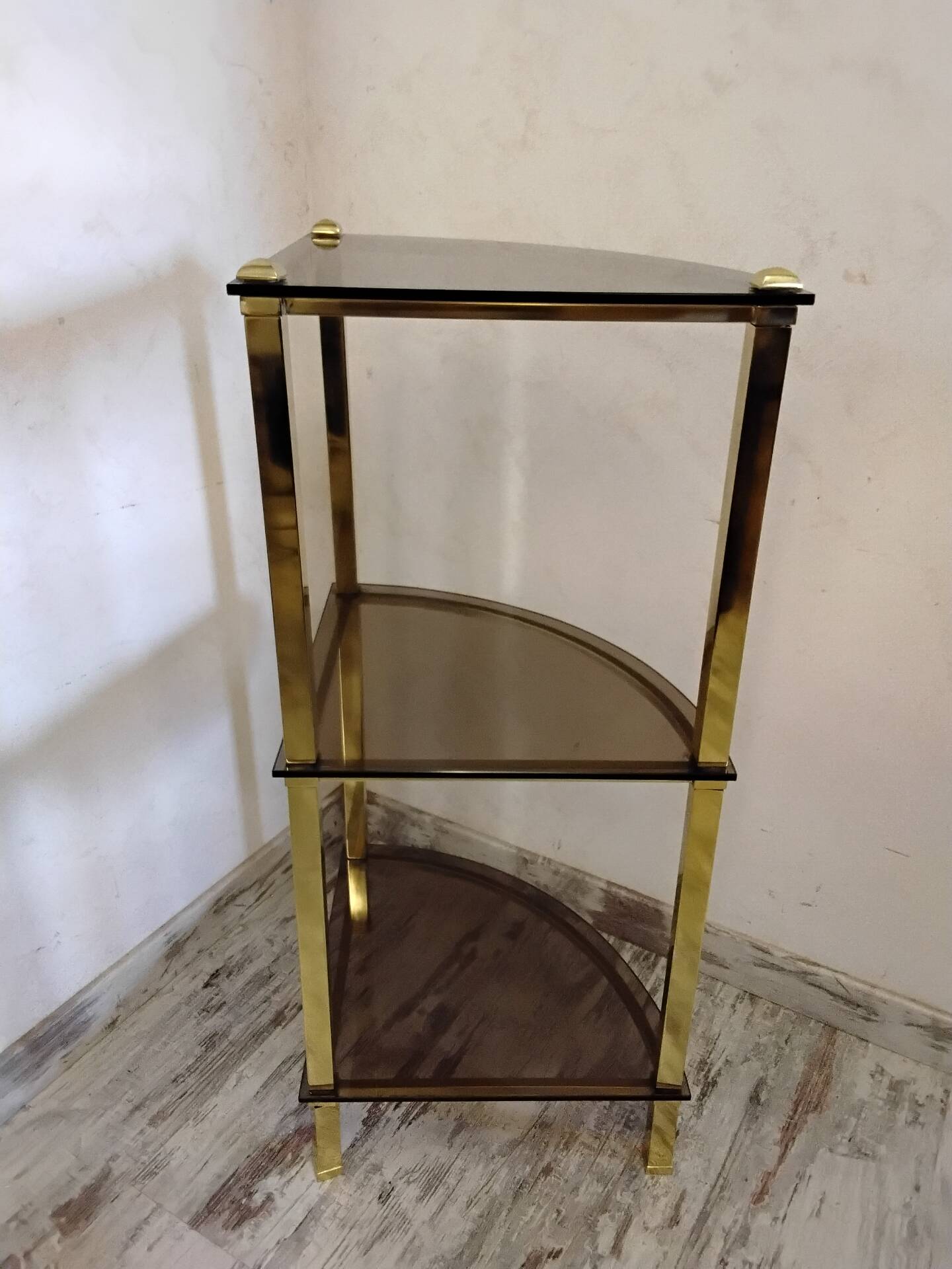 Vintage corner shelf