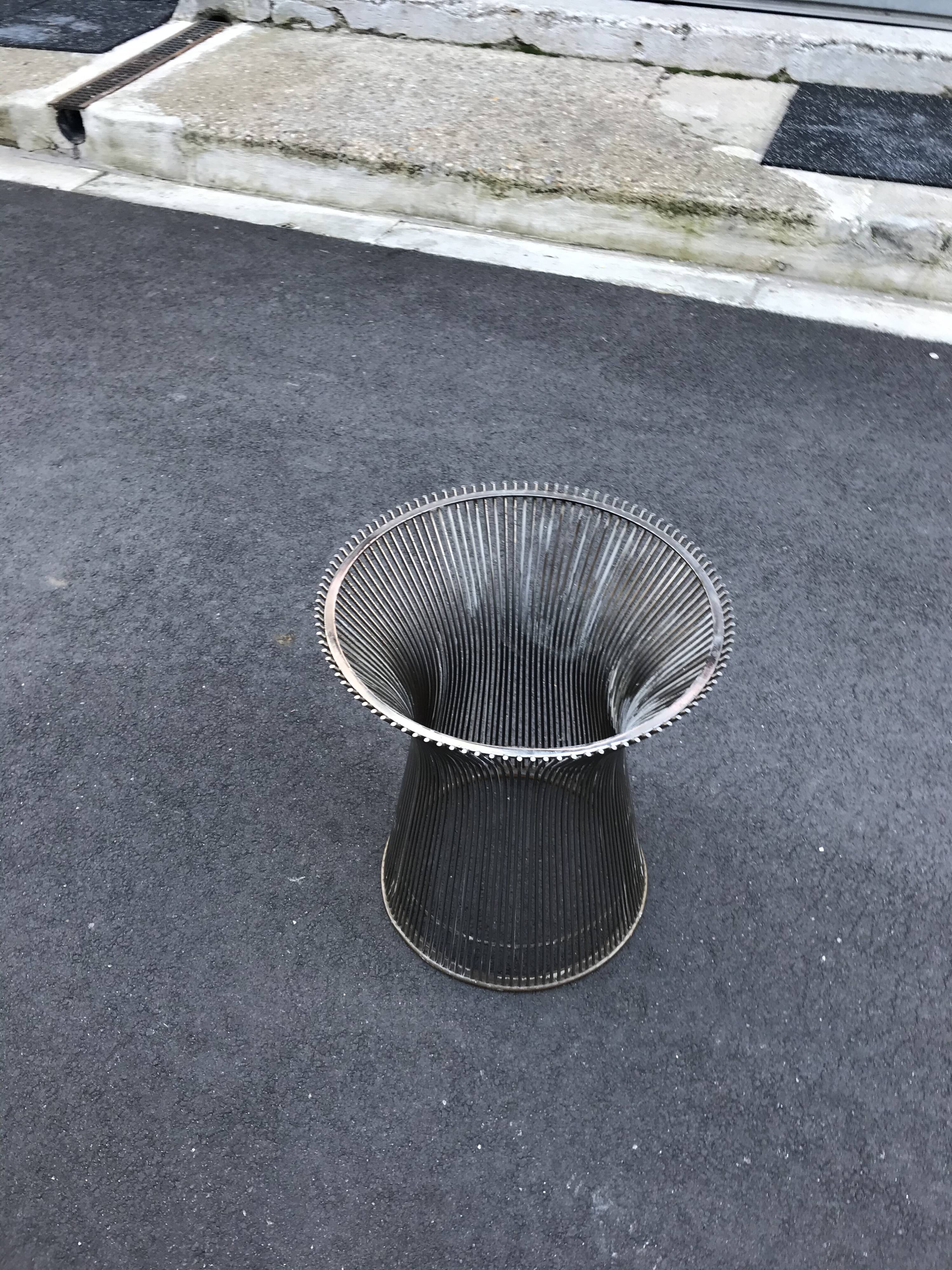 Table d'appoint Platner piètement nickel poli Knoll