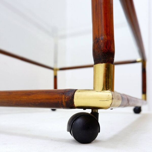 Table basse en bambou et laiton avec plateau en verre, années 60