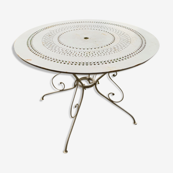 Vintage garden roundtable 60s