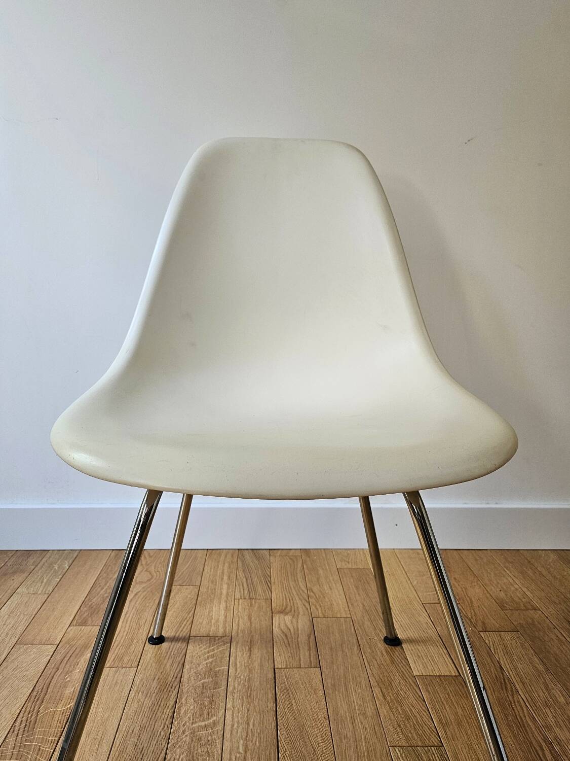 Charles & Ray EAMES for VITRA - "DSX" Chairs