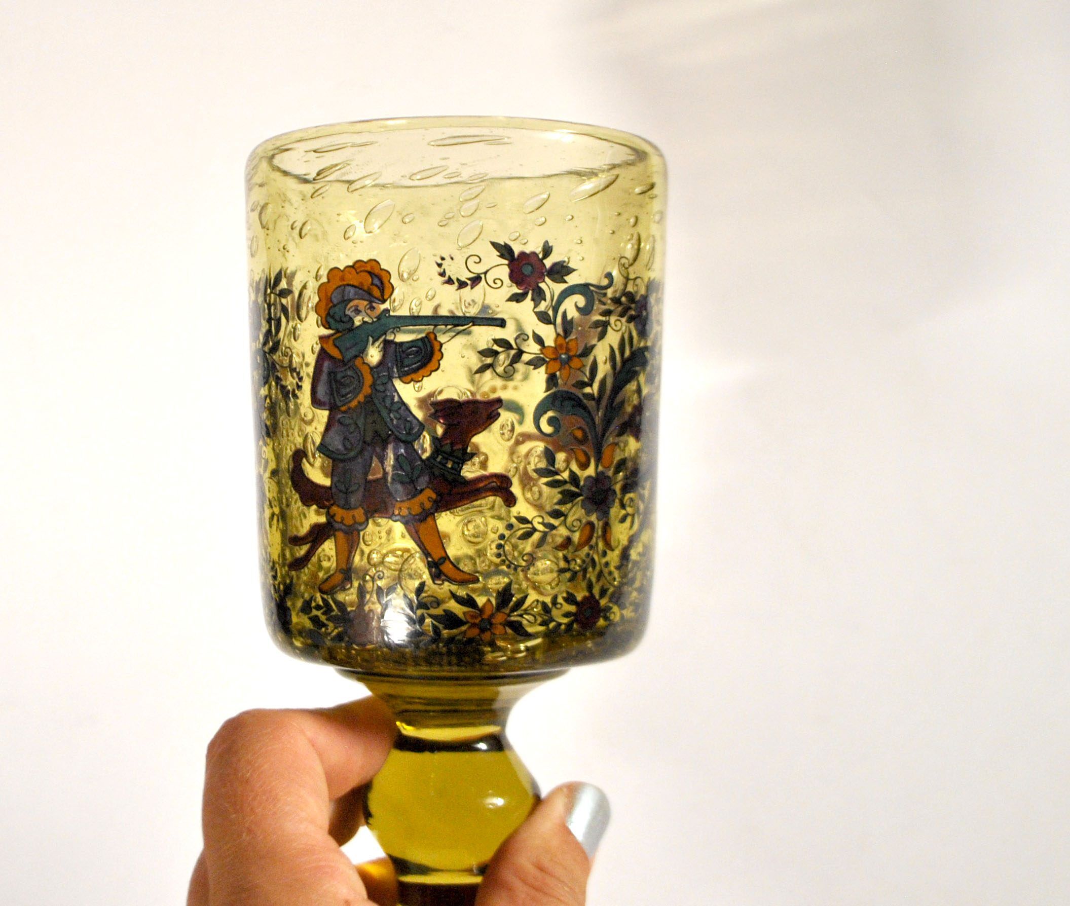 Roemer glass in bubble glass, enamelled, hunter Alfred TAUBE VOHENSTRAUSS Germany