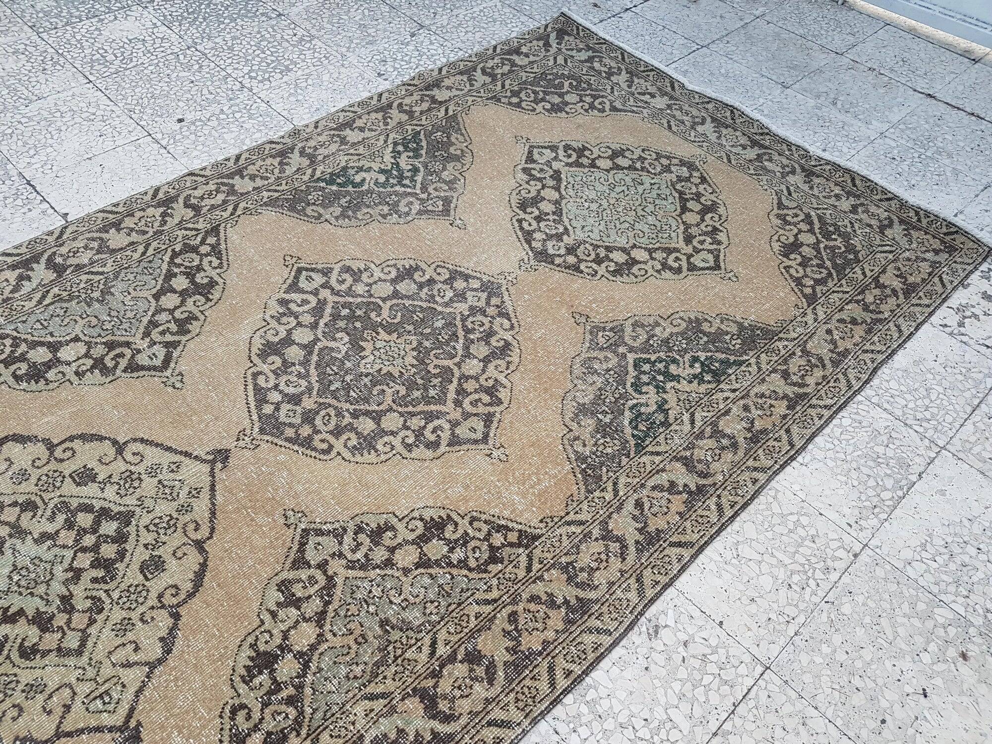 Vintage Turkish hallway rug 143x391 cm