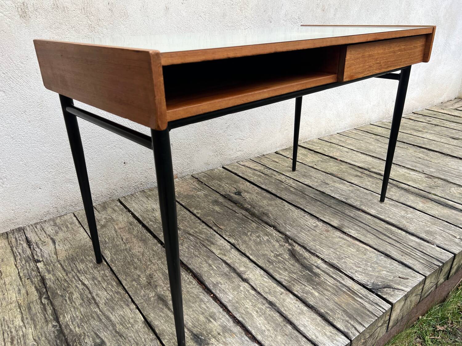 Bureau design Orsay ou Sonacotra année 1950