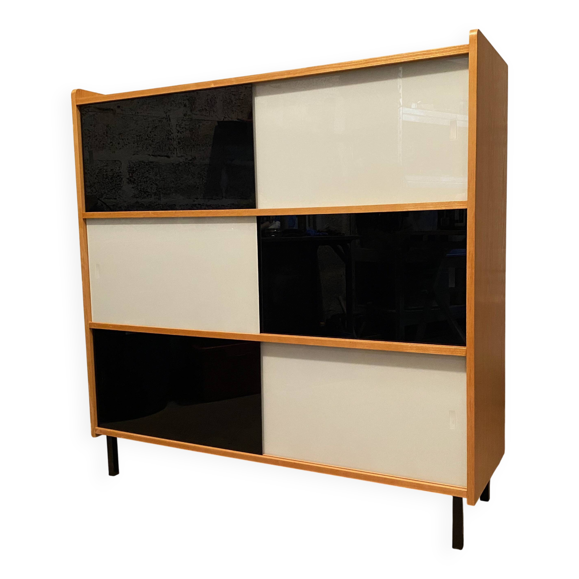 Vintage bookcase/display cabinet