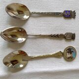 56 small spoons of collections