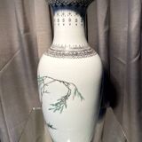 Pair of baluster vases with bird decoration in chinese porcelain
