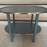 Serving table