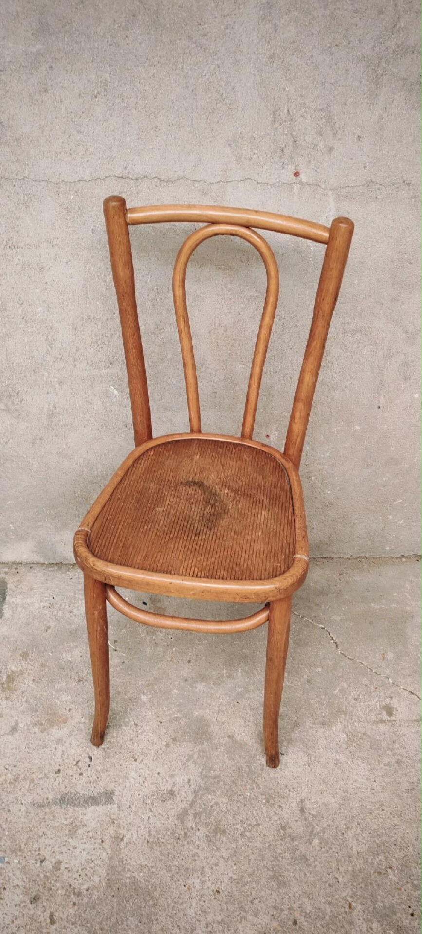 Chaise bistrot type Thonet ou Baumann