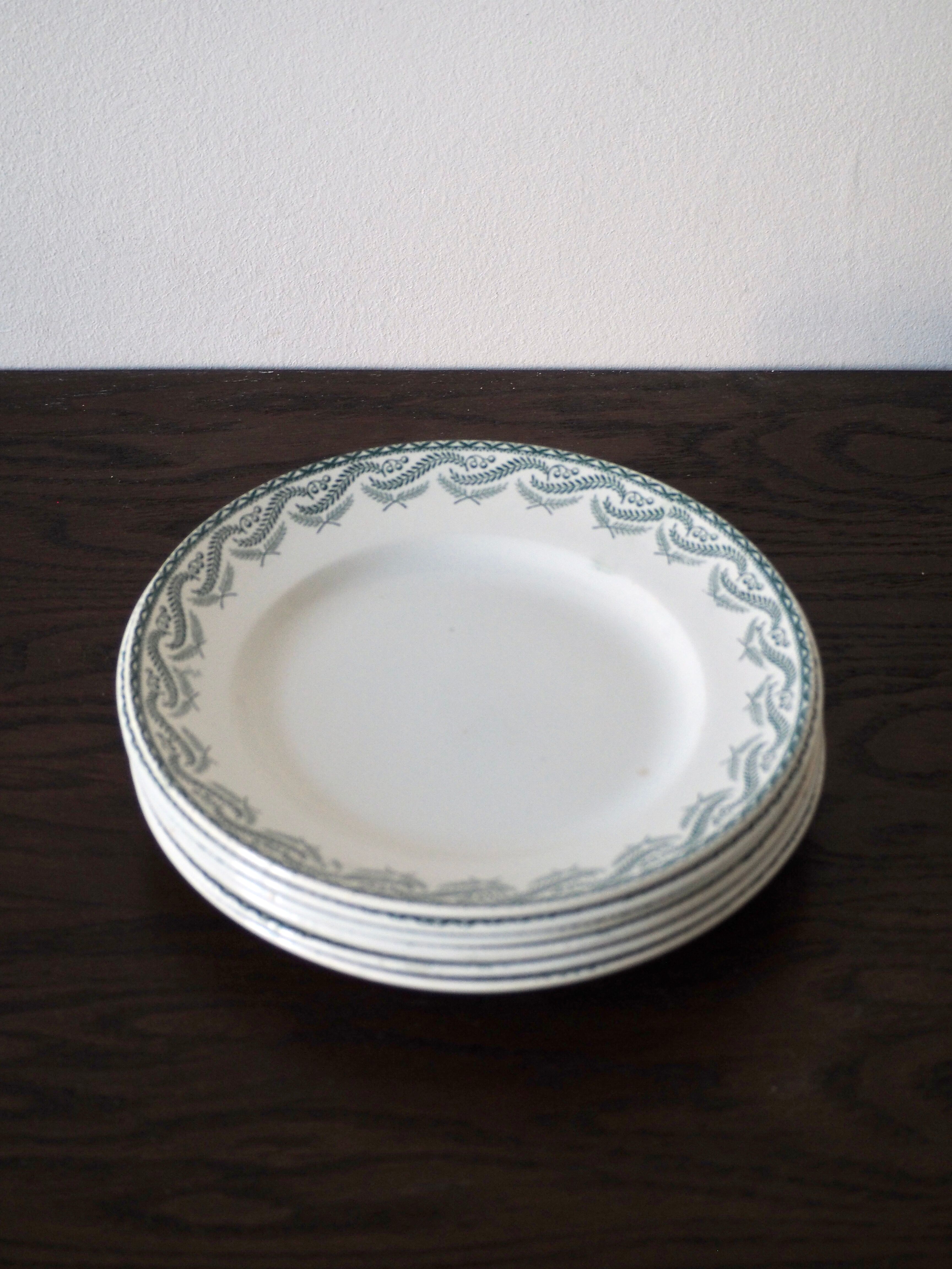 Set of 6 Terre de Fer plates, Réjane St Amand model