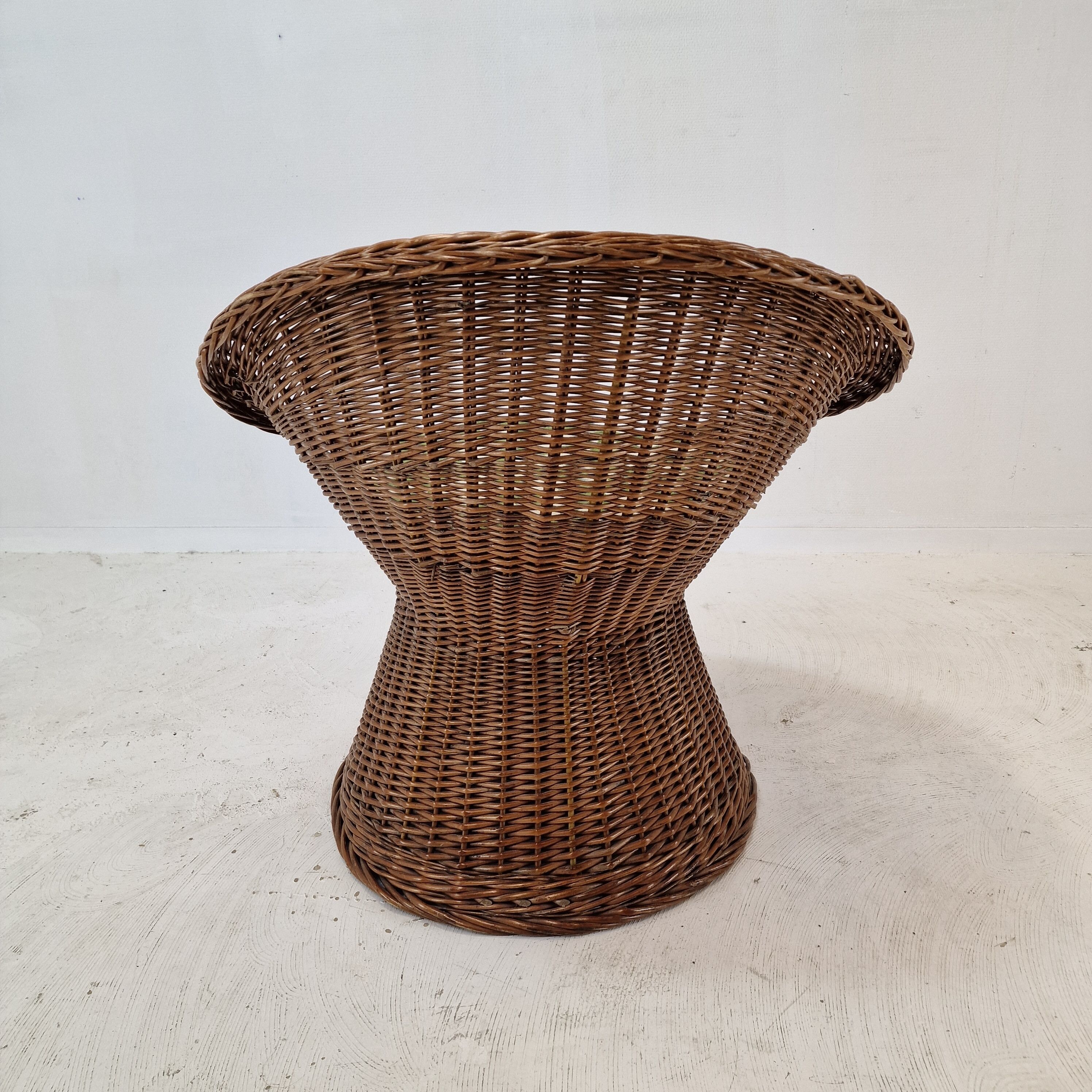 Pair of italian wicker lounge chairs, 1960's